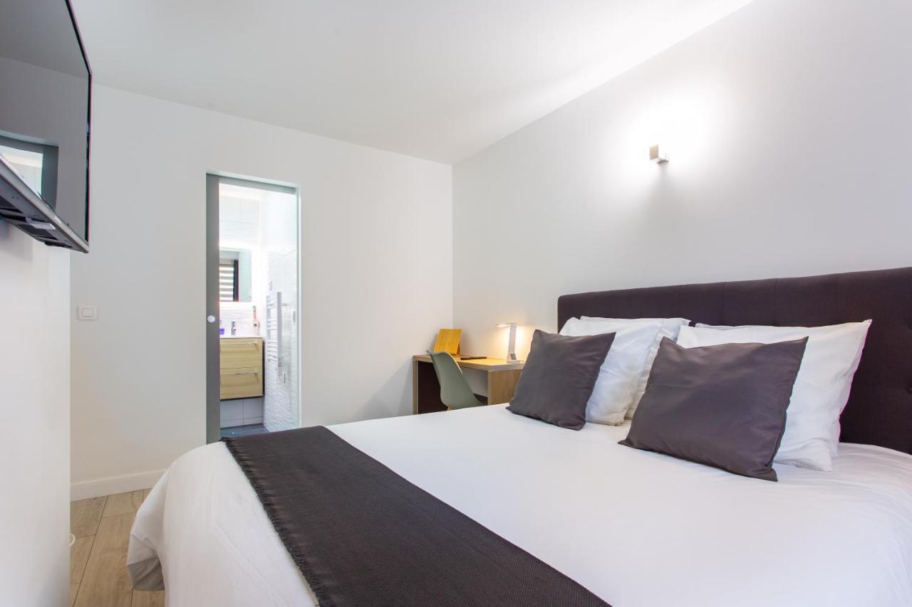 D&E - PARIS-DISNEY - HOLIDAYS APARTMENT - APPARTEMENT DE VACANCES - 5 CHAMBRES- 5 SDB - 5 BEDROOMS - 5 BATHROOMS - Netflix Champs-Sur-Marne Exterior foto
