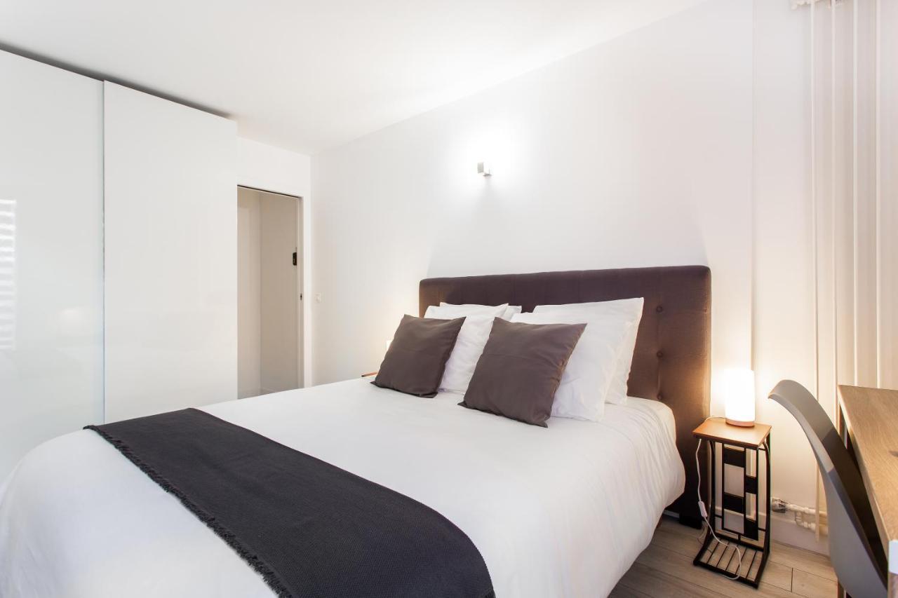 D&E - PARIS-DISNEY - HOLIDAYS APARTMENT - APPARTEMENT DE VACANCES - 5 CHAMBRES- 5 SDB - 5 BEDROOMS - 5 BATHROOMS - Netflix Champs-Sur-Marne Exterior foto